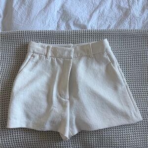 Aritzia Women's High-Rise Cream Tailored Shorts